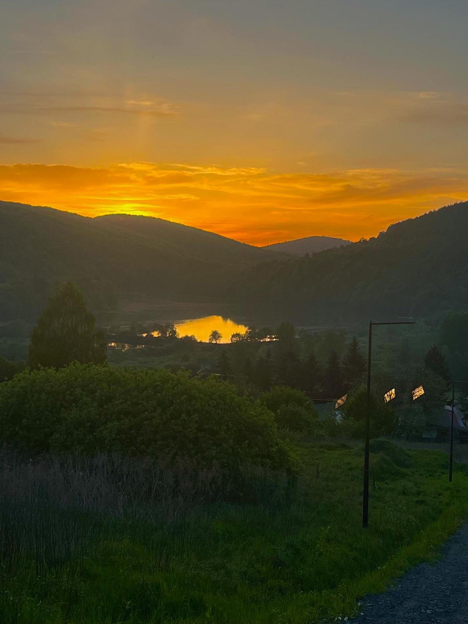 Domki Caloroczne Domkowstwo Bobrka Buitenkant foto